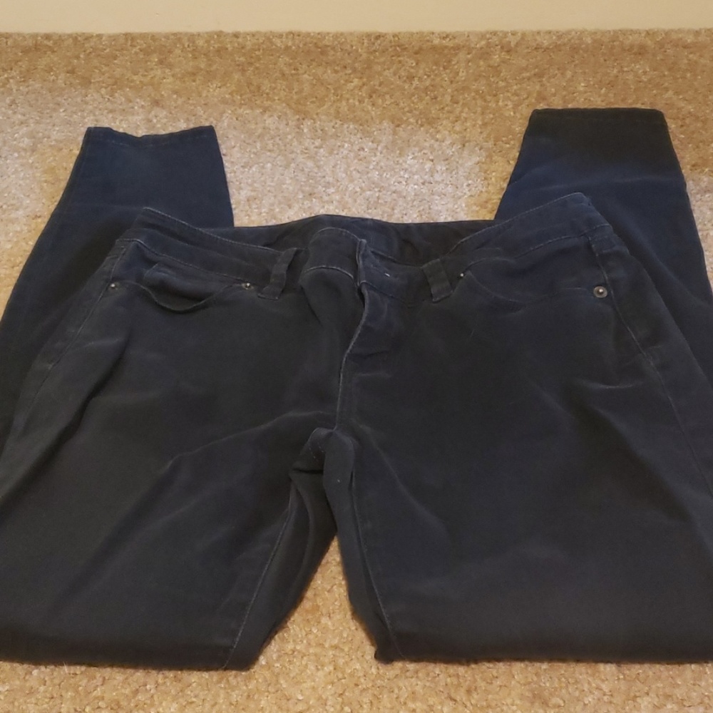Blue Skinny Pants.